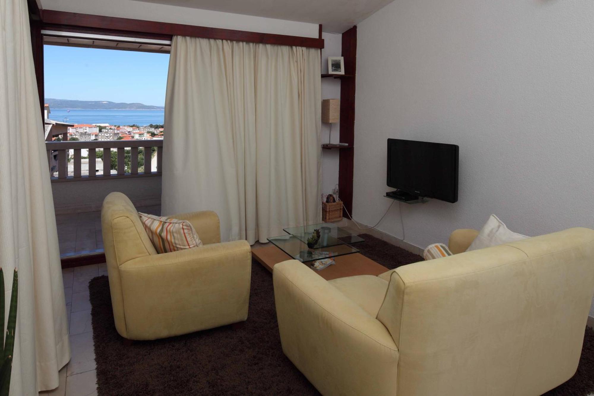 Apartment Makarana *