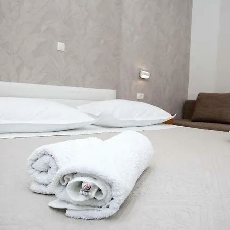 Villa Makarana Apartments Makarska Exterior photo