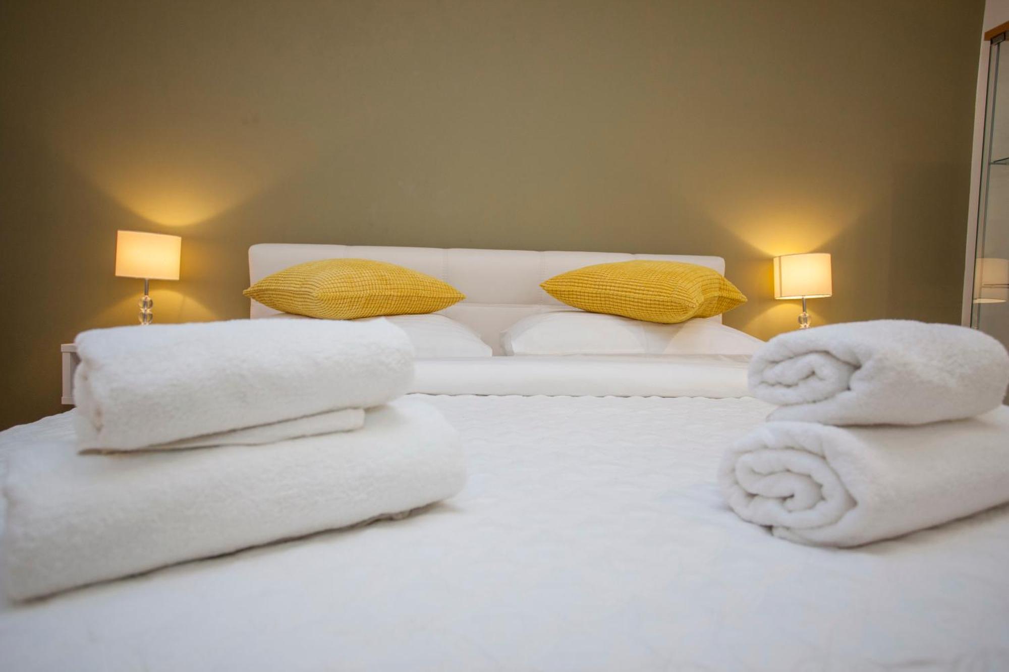 Apartament Makarana *